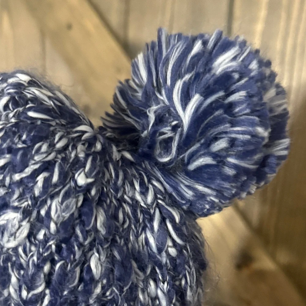 GAP Kids Blue‎ and White Knit Pom-Pom Hat